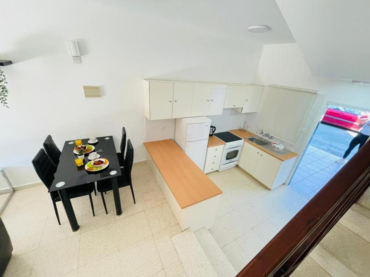 Mersey Faros Complex เปร์โวเลีย ภายนอก รูปภาพ